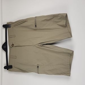 UB Tech classic fit khaki shorts 33
